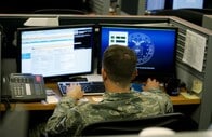 米当局が個人監視対象を拡大　「国内出身の暴力的過激主義者」追加