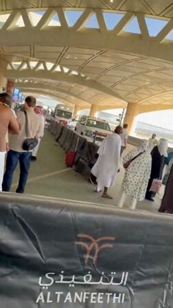 フーシ派、サウジ空港・領空は「作戦区域」　利用控えるよう警告