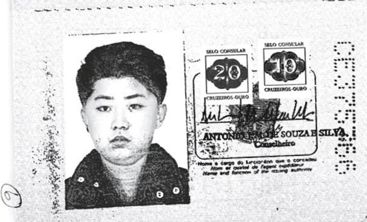 ロイターが27日付で配信した金正恩のブラジル国籍の偽造パスポート画像　REUTERS　