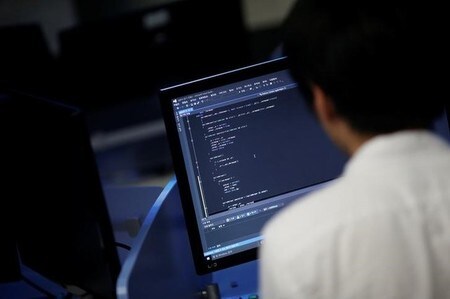 　６月２０日、 韓国国防省が資金援助するサイバー防衛の履修課程は、キーボードを武器にする若い戦士を養成している。写真は姓をNohと名乗る２１歳の学生。ソウルの高麗大学で１６日に撮影（２０１６年　ロイター/Kim Hong-Ji ）