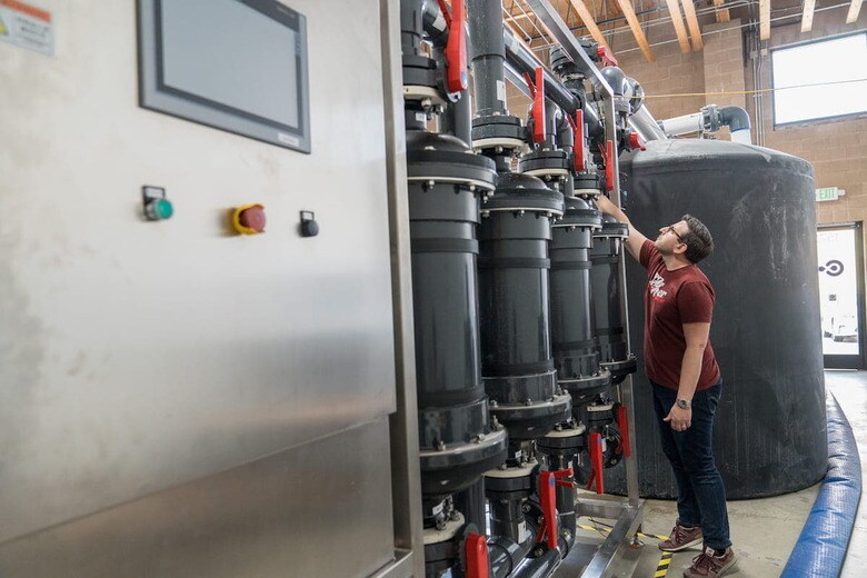 年間100トンのCO2を回収するというダイレクト･オーシャン･キャプチャーの2号機（キャプチュラ社提供）