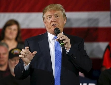 　１２月１１日、トランプ次期米大統領（共和党、写真）は、ロシアがトランプ氏の米大統領選勝利を狙ってサイバー攻撃を通じて選挙に干渉したとの分析について、「ばかげている」として否定した。３月撮影（２０１６年　ロイター/Kamil Krzaczynski）