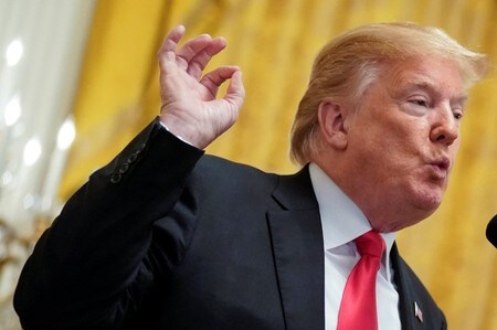 　７月１日、トランプ米大統領（写真）はＦＯＸニュースの番組「サンデー・モーニング・フューチャーズ」のインタビューで、ＯＰＥＣに対し石油の価格操作をやめるよう警告した。ワシントンで６月撮影（２０１８年　ロイター/Jonathan Ernst）