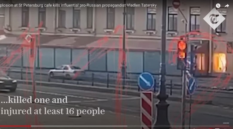 ロシアのサンクトペテルブルクのカフェで、爆発があり、著名な軍事ブロガーのウラドレン・タタルスキー氏が死亡した。 The Telegraph / YouTube