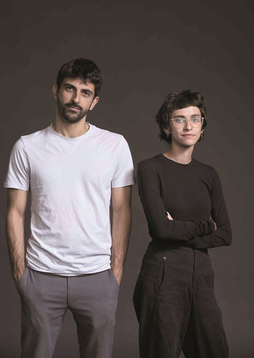 『NAZA』を制作したイスラエル人ジャーナリストのアブラハーム（左）とショール　©THE GUARDIAN 2026
