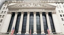 米国株式市場＝急落、ダウ695ドル安　ハイテク株の売り加速