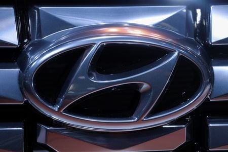 The logo of Hyundai Motor Company is pictured at the New York International Auto Show, in Manhattan, New York City, U.S., April 13, 2022. REUTERS/Andrew Kelly