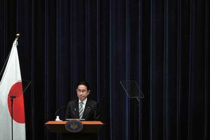 安倍派パージを仕掛けた岸田首相だが、火の手が自らに及ぶリスクも　FRANCK ROBICHONーPOOLーREUTERS