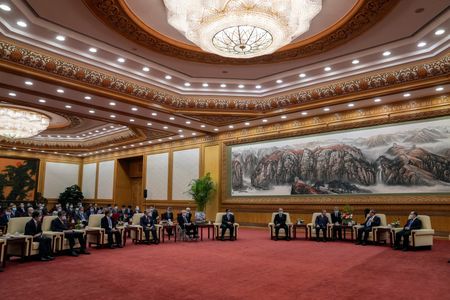 中国の李強首相は、中国は日本企業による中国市場への投資拡大を引き続き支援すると述べた。５日、北京で撮影（２０２３年　ロイター/Andy Wong/Pool via REUTERS）