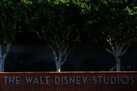 ディズニー、最大1000人削減へ　マーケティング部門統合＝ＷＳＪ