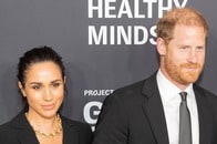 王子の手を尻に誘導？ メーガン妃が公開した、ヘンリー王子とのダンス動画が「やらせ」「嘘っぽい」と物議