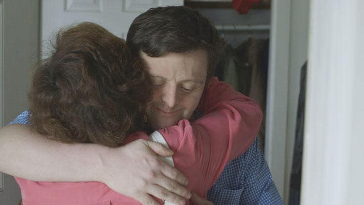 ダウン症のジェイソンはアニメ映画『アナと雪の女王』のエルサに夢中　(C)2017 FAR FROM THE TREE, LLC