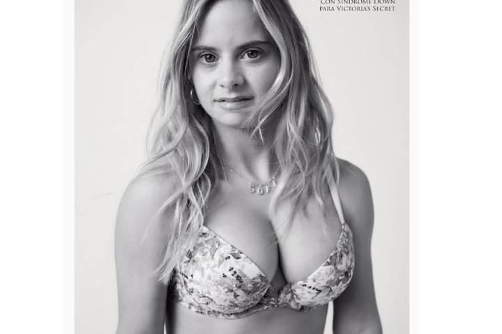 モデルのソフィア・ジラウ。プエルトリコ出身の24歳でダウン症を持つ