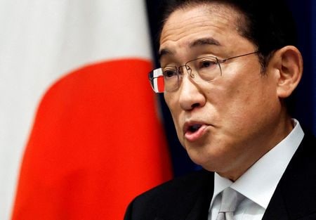 　１０月２日、岸田文雄首相（写真）は、資産運用会社を抱える大手金融グループに対し、運用力の向上やガバナンス（企業統治）改革・体制強化を求めていくことを明らかにした。都内で９月代表撮影（２０２３年　ロイター）