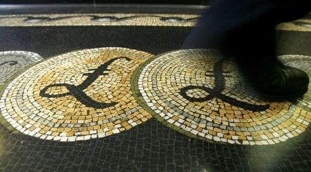 　２月２２日、主要格付け２社は、ＥＵ離脱なら英経済に打撃が及ぶとの見方をあらためて示した。写真はロンドンの英中銀で２００８年３月撮影（２０１６年　ロイター／Luke MacGregor/Files）