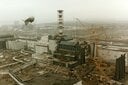 1986年4月26日の事故後の原発　SHONE-GAMMA-GAMMA-RAPHO/GETTY IMAGES