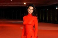 【画像】服着てる？ ケンダル・ジェンナー、インスタ投稿でまさかの「無衣装」か...ネット騒然