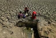 200人以上死亡の熱波につづき、インドの水不足が深刻