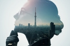 海外で活躍した「日本人」芸術家たちが問う「日本」と「日本人」の意味