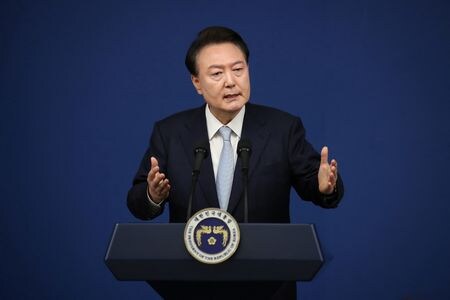 　１０月１０日、韓国大統領府は、尹錫悦大統領（写真）が石破茂首相と初の首脳会談を行うと発表した。写真は韓国ソウルでの代表撮影（２０２４　ロイター）