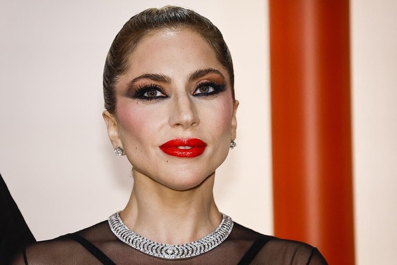 第95回アカデミー賞の授賞式にサプライズ登場したレディー・ガガ（3月12日、ロサンゼルス）　Eric Gaillard-REUTERS