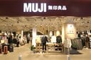東アジアなど海外事業が好調な「無印良品」。その成長性に株価も反応している。　Robert - stock.adobe.com