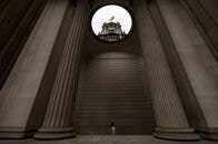 英中銀、ＡＩが金融安定へのリスク拡大と警告　半期報告