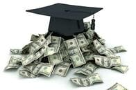 学生が大学を訴える──質落ちたオンライン授業に「学費返せ」