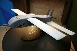 フランス、自動車業界を取り込んだ軍用ドローン生産が本格化へ