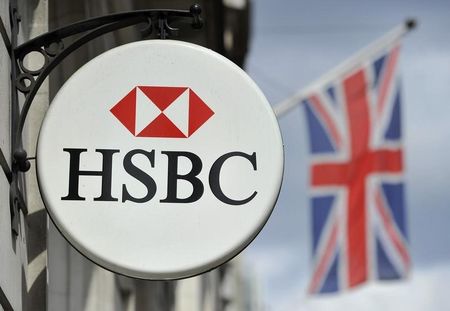 ２月１５日、英金融大手ＨＳＢＣホールディングスは、グループの本拠に関する見直し作業の結果、引き続き英国を本拠とすることを決定した。ロンドンで２０１０年８月撮影（２０１６年　ロイター/Toby Melville）