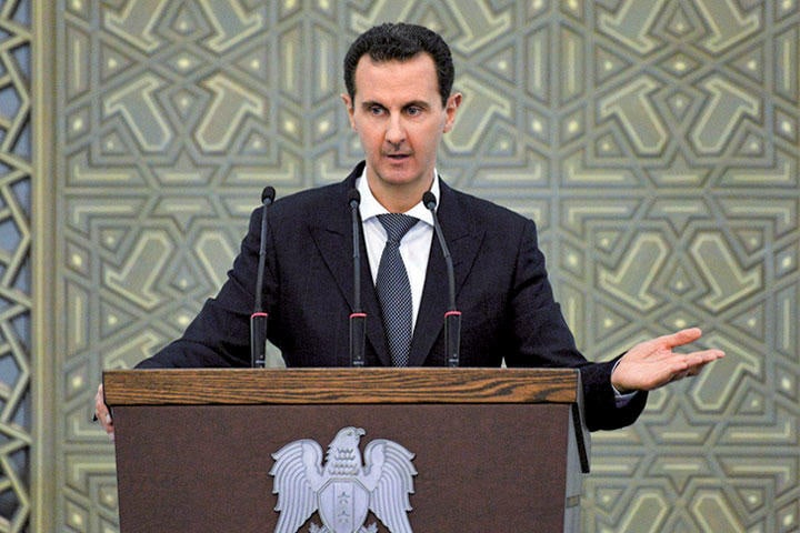 攻撃の手を緩めないシリアのアサド大統領　SANA-HANDOUT-REUTERS