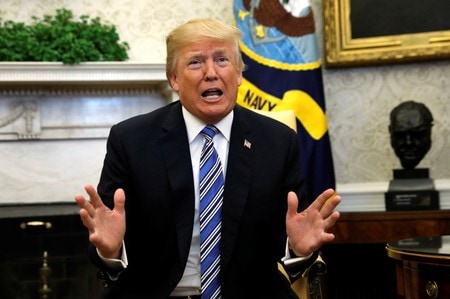 　３月６日、トランプ米大統領は、韓国が北朝鮮は非核化を巡り米国と対話を行う意思を示したと伝えたことについて、「進展の可能性」がみられているとの見方を示した。５日撮影（２０１８年　ロイター／Kevin Lamarque）