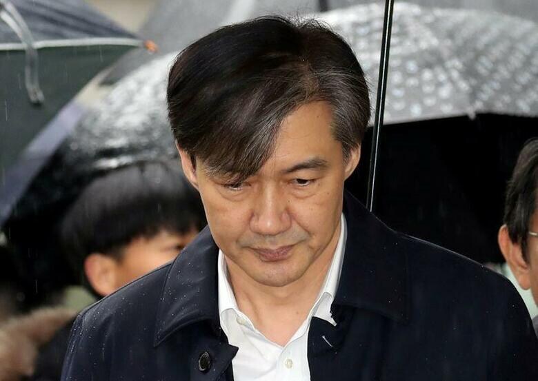 韓国検察は、親族が絡む不正疑惑を受けて10月に辞任した曺国（チョ・グク）前法相を汚職や文書偽造などの罪で在宅起訴した。ソウルで26日撮影。提供写真（2019年　ロイター/Yonhap）