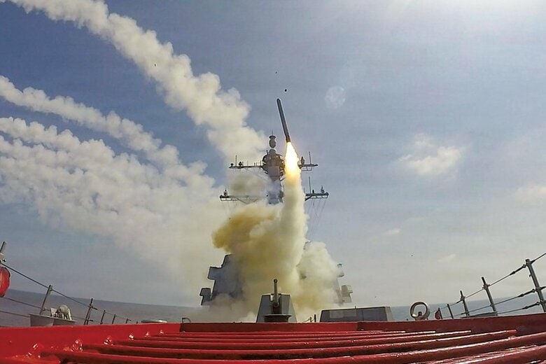 イラン攻撃にトマホークが使われたため日本への納入に遅れが（2月28日）　U.S. CENTRAL COMMAND PUBLIC AFFAIRS-COVER IMAGES-REUTERS