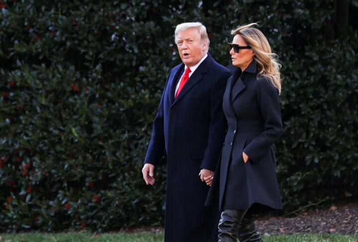 クリスマス休暇でフロリダの別荘に向かうトランプ米大統領夫妻（12月23日）　Jonathan Ernst-REUTERS