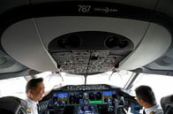 ジェット旅客機の死亡事故ゼロ：空の旅を安全にしたリスク管理と「ダサい」デザイン