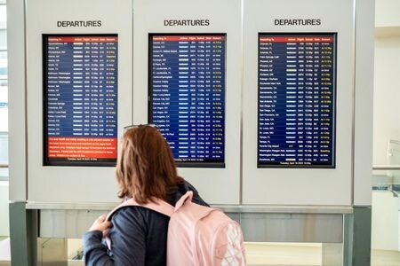 　４月１８日、米サウスウエスト航空は、コンピューターネットワーク上の技術的な問題により１時間にわたり全米規模で運航を停止した。シカゴの空港で撮影（２０２３年　ロイター/Jim Vondruska）
