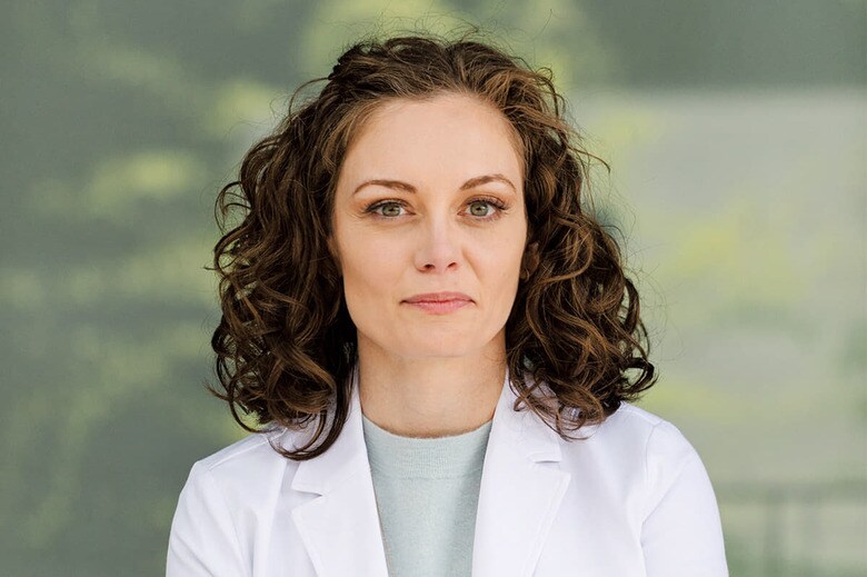 性をオープンに語るリンカーンのティックトックには約300万のフォロワーが　DR. JENNIFER LINCOLN