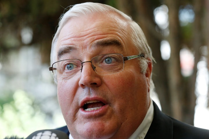 7月24日、判決後に報道陣に応じるウィンストン・ブラックモア　Todd Korol-REUTERS